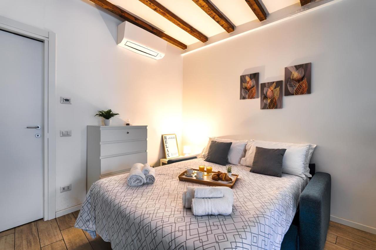Ambrogio'S Nest - Modern Close To Cadorna Station ミラノ エクステリア 写真